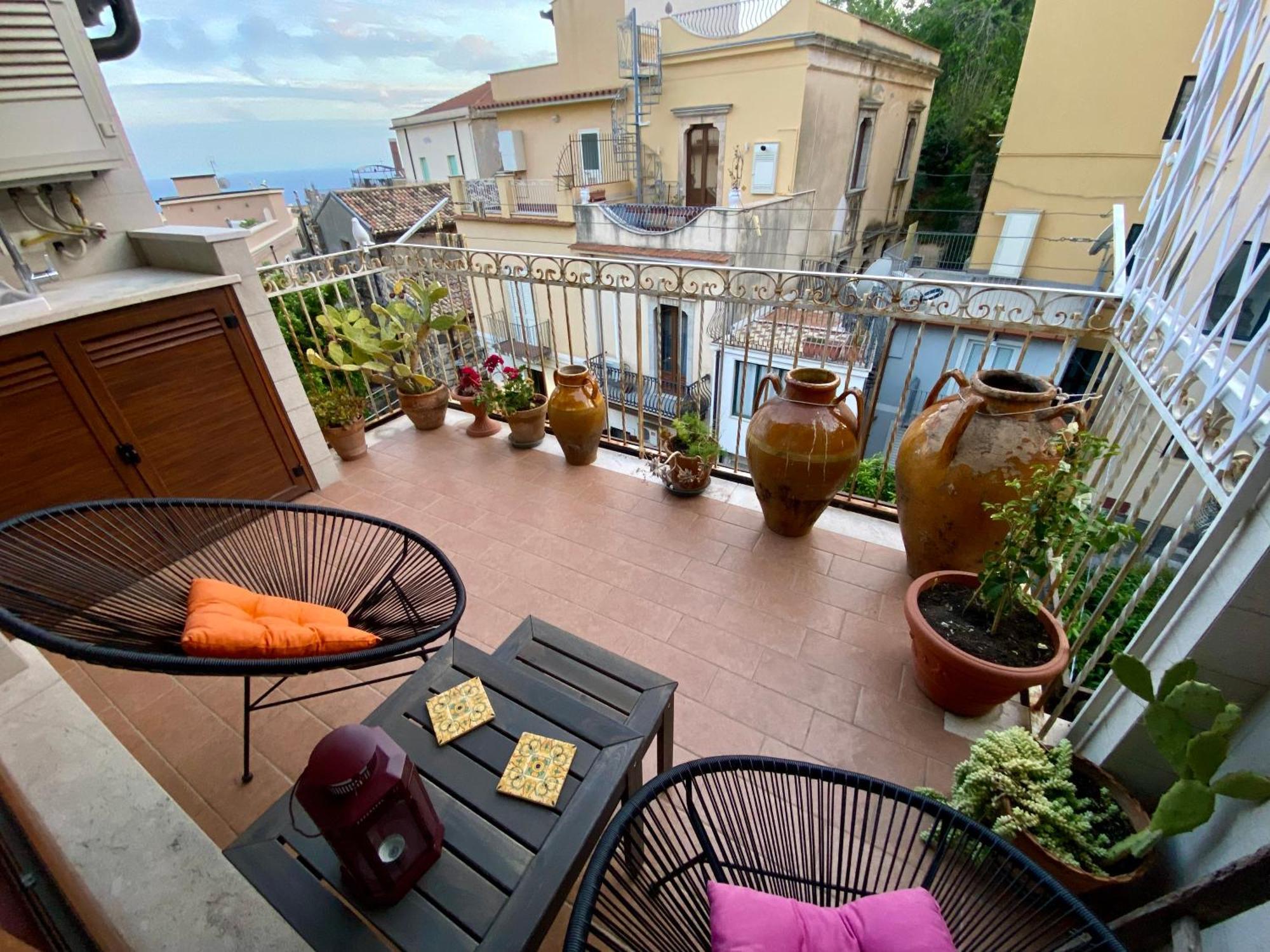Sole Apartment Taormina Exteriör bild